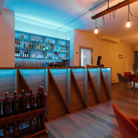 Grand Blue Aparthotel Sarandë Eksteriør billede