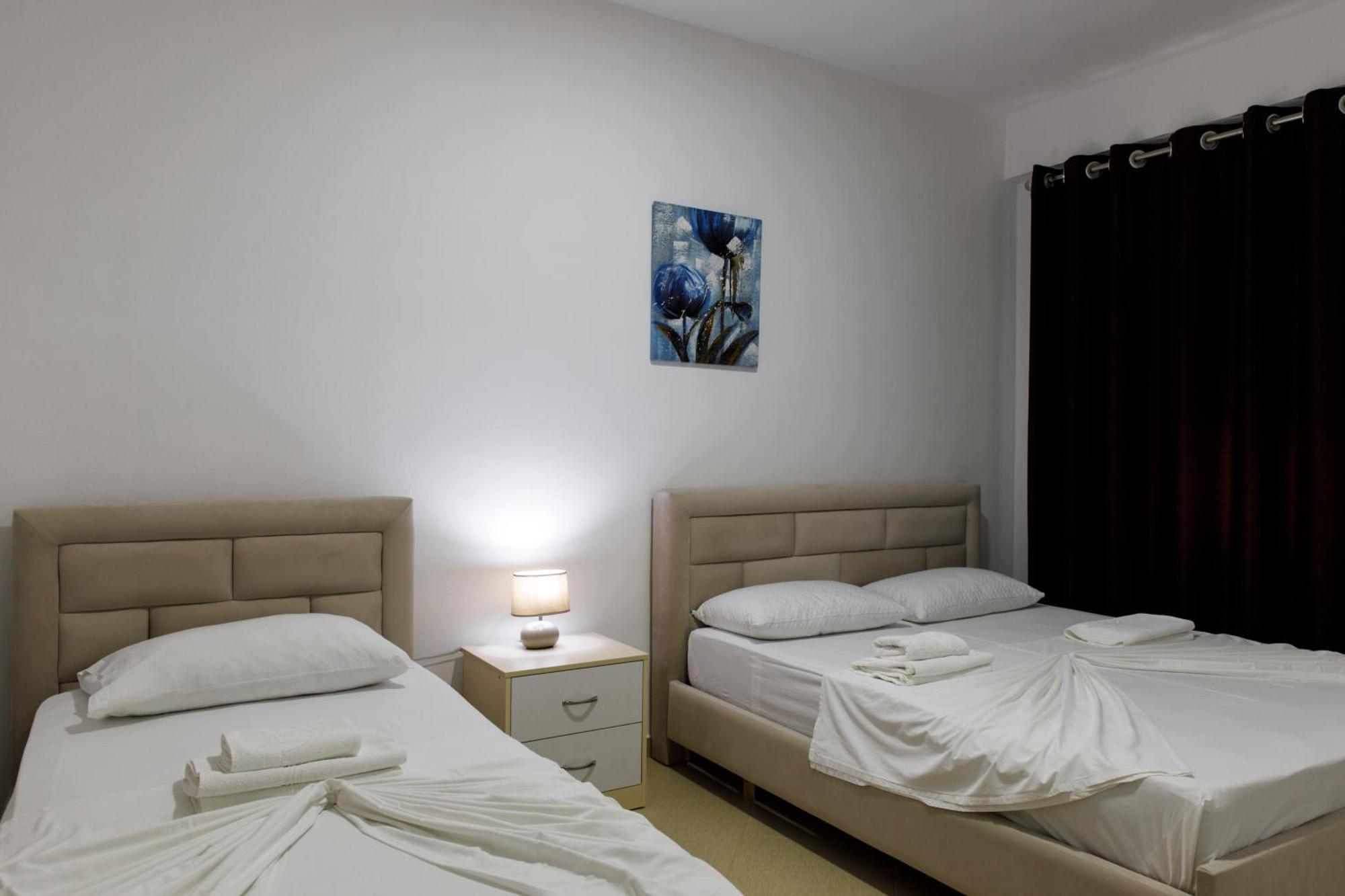 Grand Blue Aparthotel Sarandë Eksteriør billede